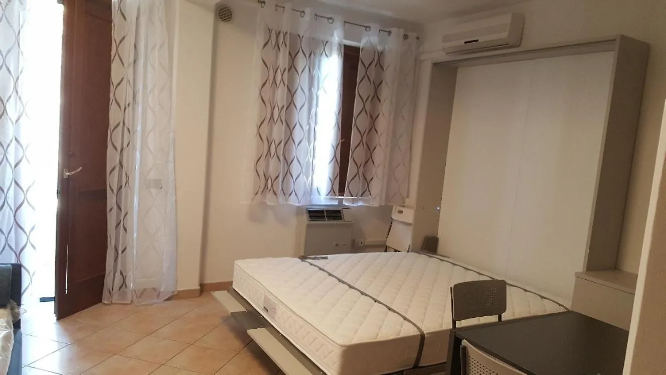Monolocale Palme Apartment San Vincenzo Italy